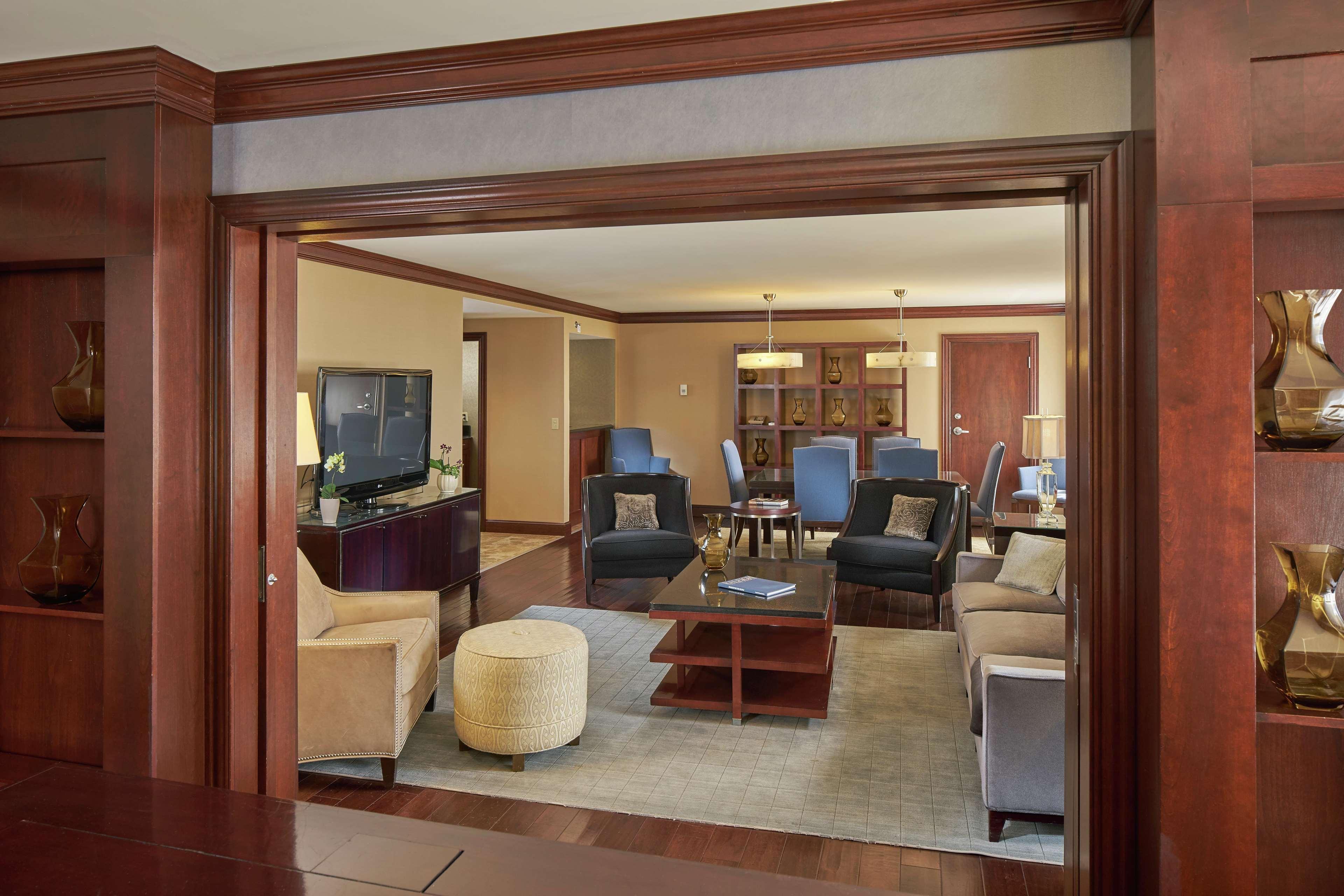 Hilton Raleigh North Hills Hotel Interior photo